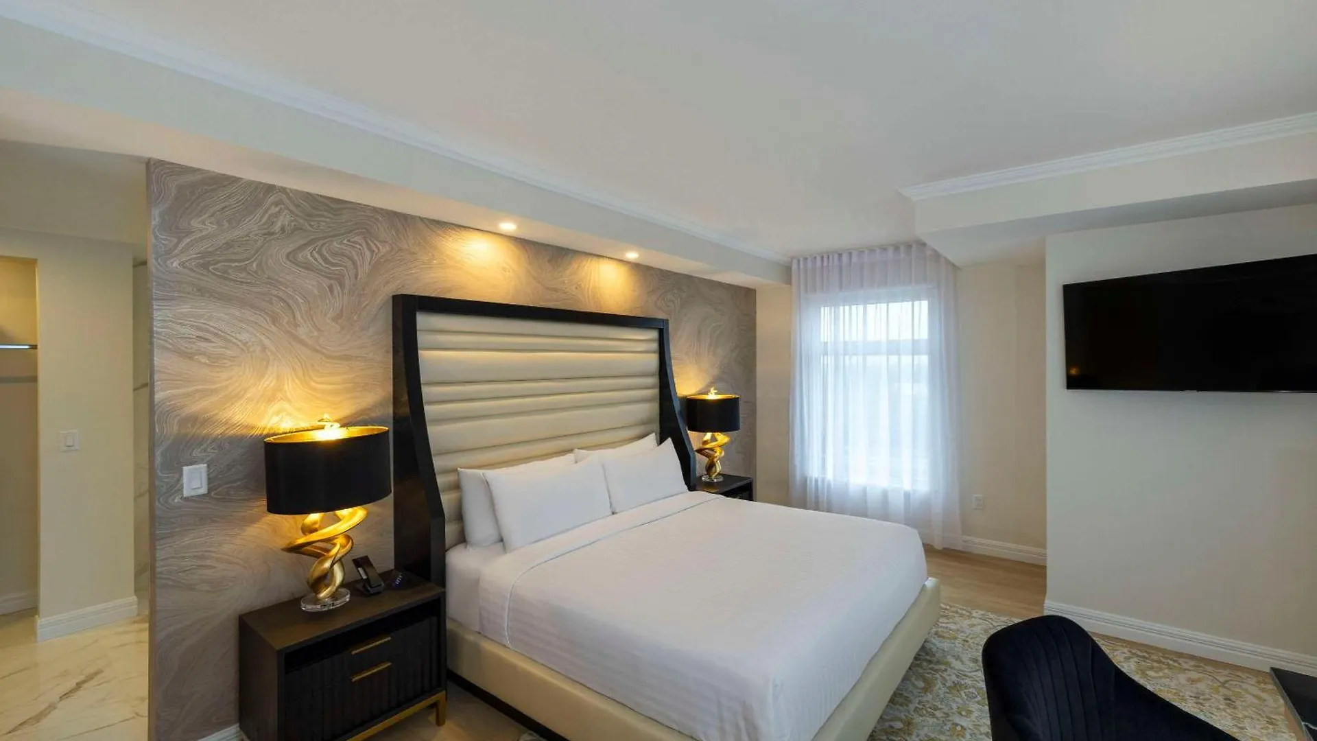 Halifax Tower Hotel & Conference Centre, Ascend Hotel Collection Timberlea