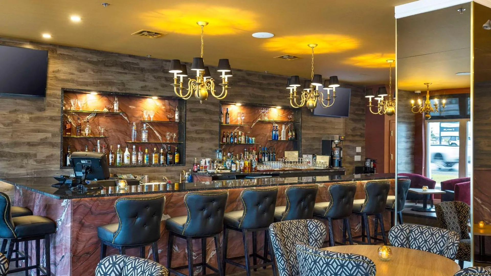 Halifax Tower Hotel & Conference Centre, Ascend Hotel Collection Timberlea 5*,  Canada